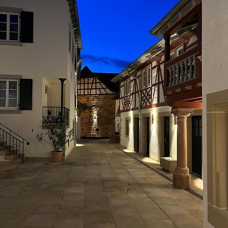 Karlbacher Domizil Ferienwohnungen Grosskarlbach Bagian luar foto