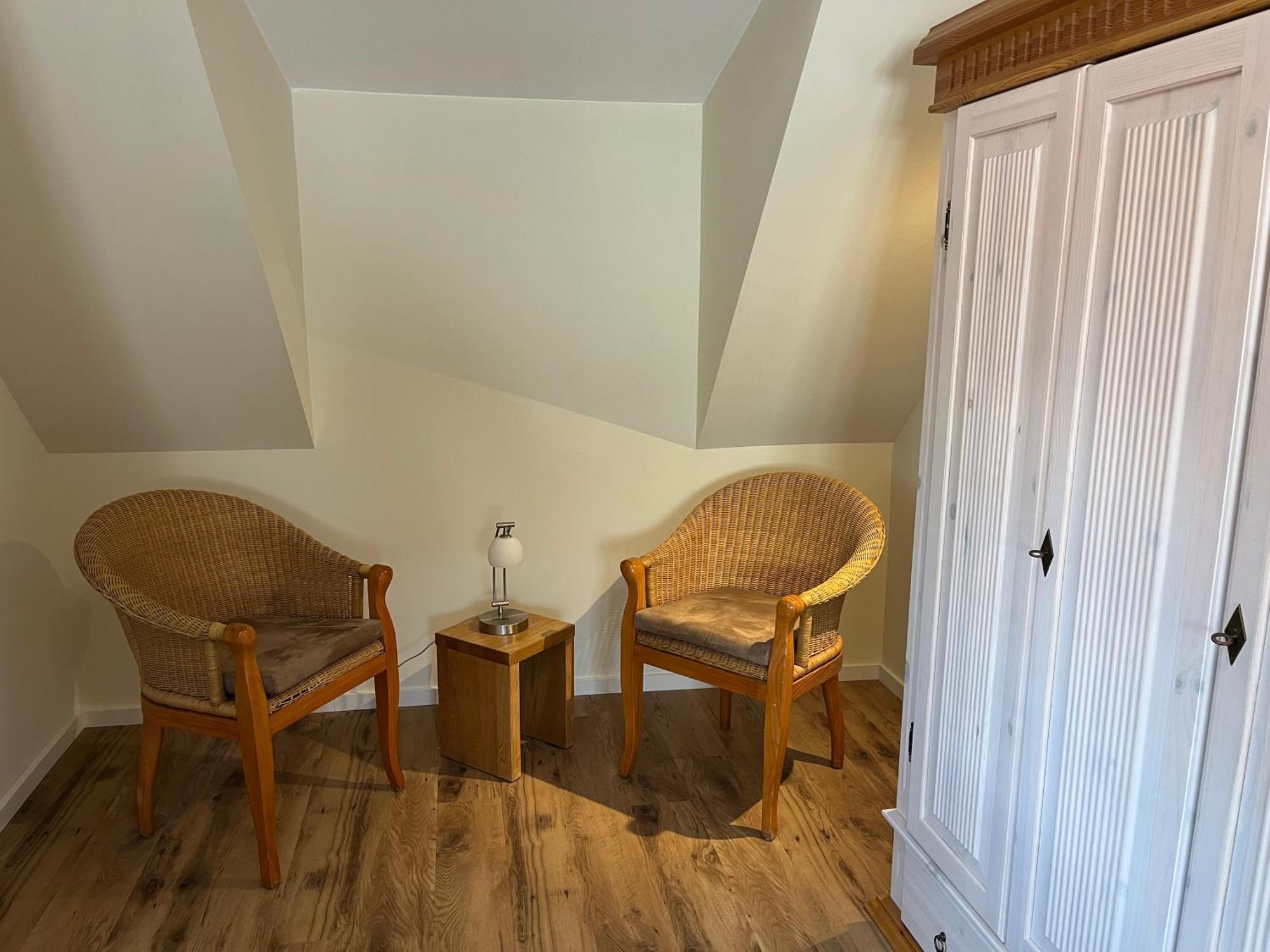Karlbacher Domizil Ferienwohnungen Grosskarlbach Bagian luar foto