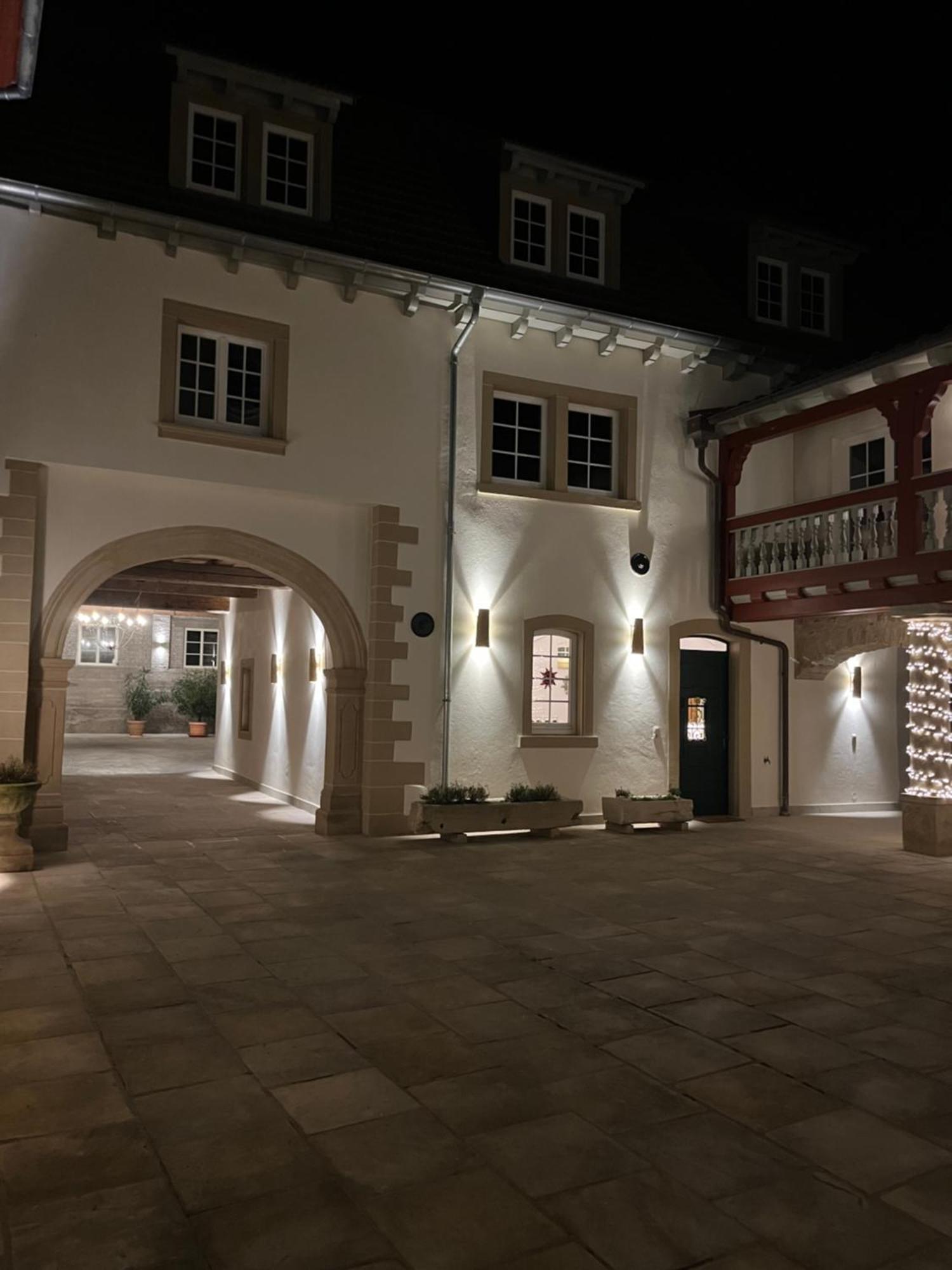 Karlbacher Domizil Ferienwohnungen Grosskarlbach Bagian luar foto